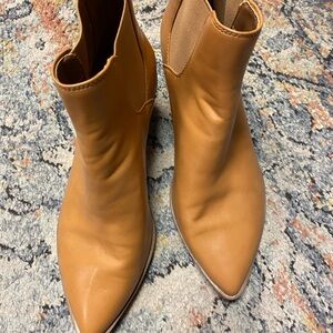Universal Thread Camel Ankle Booties